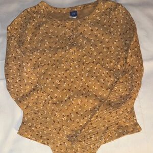 Kohl's Mustard Floral Long Sleeve Top